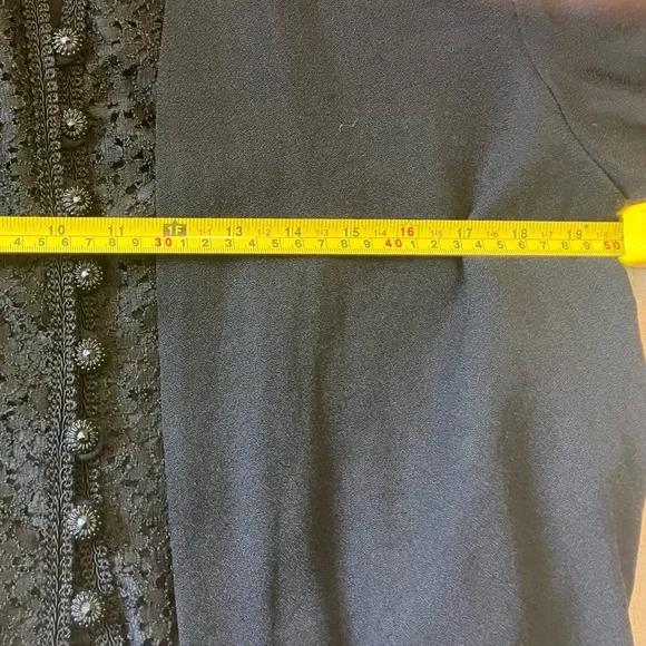 Vintage black blazer with attached lace vest - Picture 8 of 8